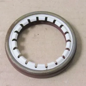 Wysoka jakość USZCZELNIACZ PÓŁOSI LEWY 43X59X10